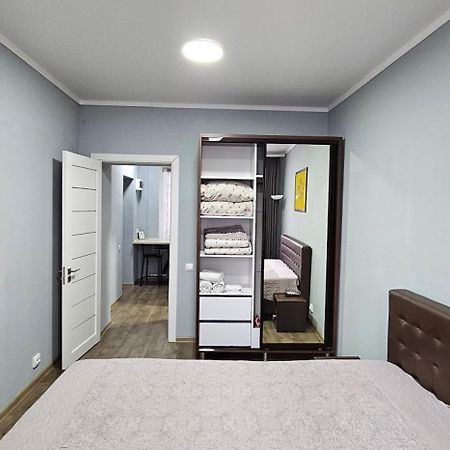 Central Park Apartment Chisinau Eksteriør bilde